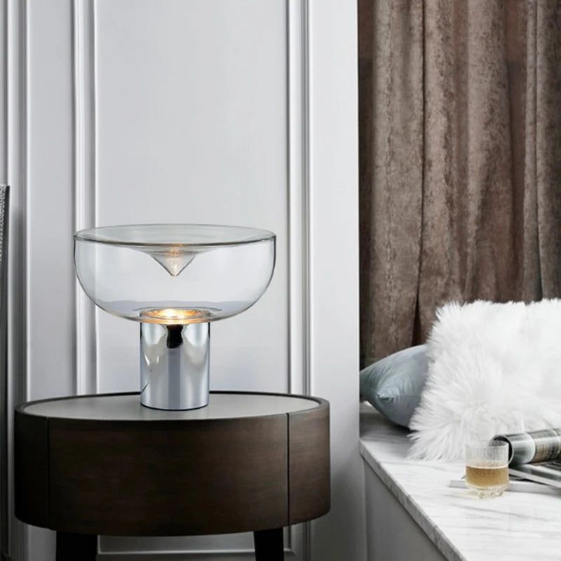 Lampe tourbillonnante en verre transparent 