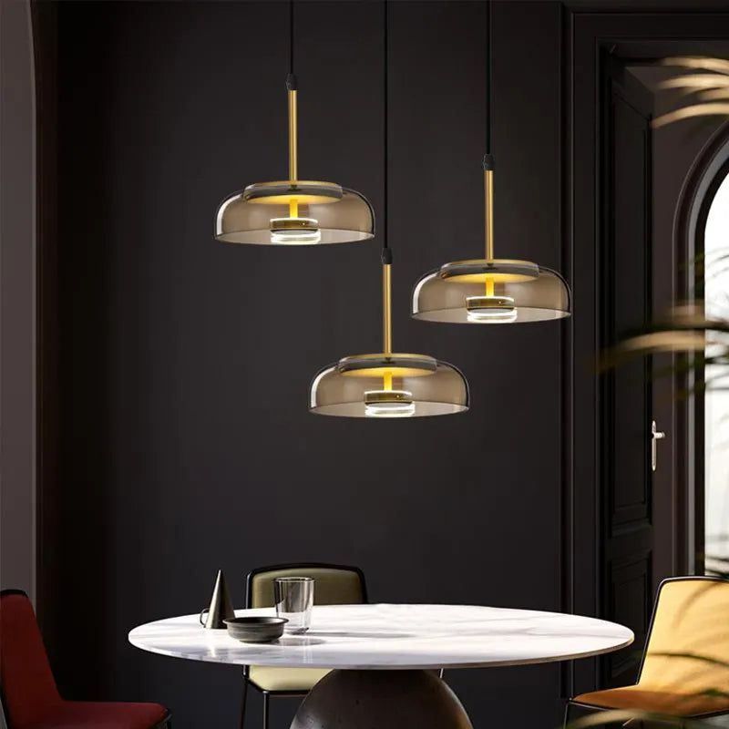 Illuminez votre espace avec la suspension LED en forme de bol en verre