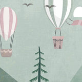 Luftballons über grüner Wald-Kinderzimmertapete