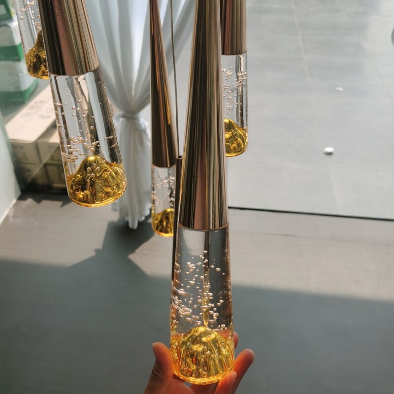 Lustre d'escalier à cônes en cristal - Ambiance époustouflante