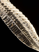 Lustre en plumes de cristal – Décoration d'éclairage exquise.