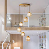 Élevez votre espace avec l'éclairage de lustre d'escalier en cristal acrylique