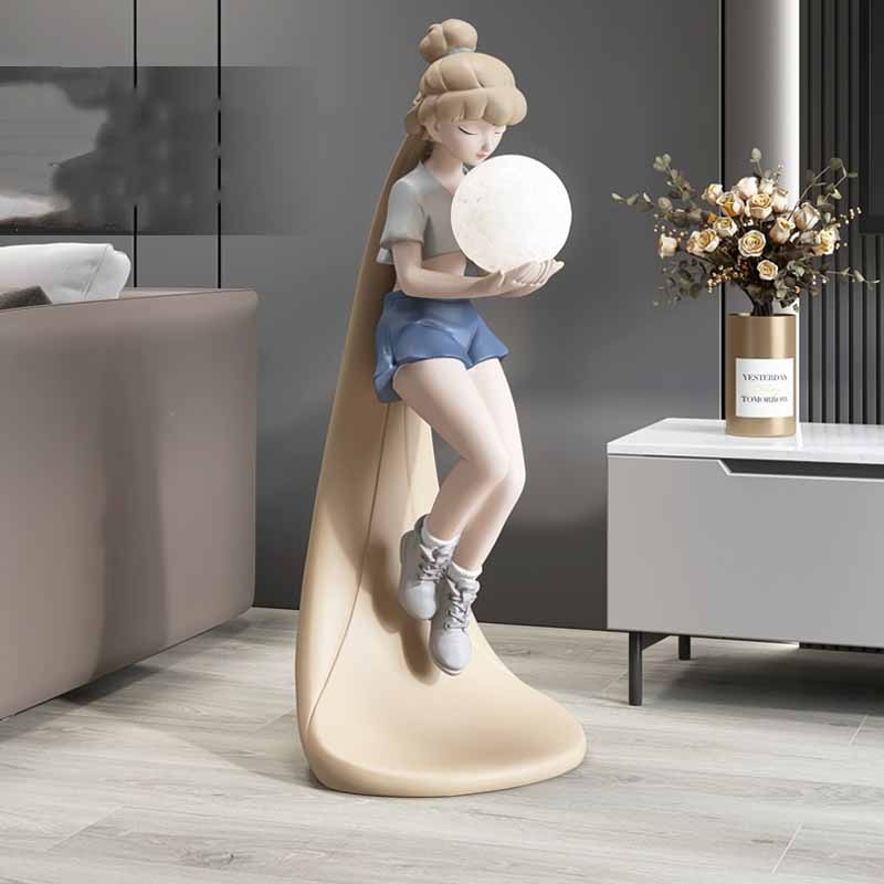 Fashion Girl Figure Statue Sculpture Ornament