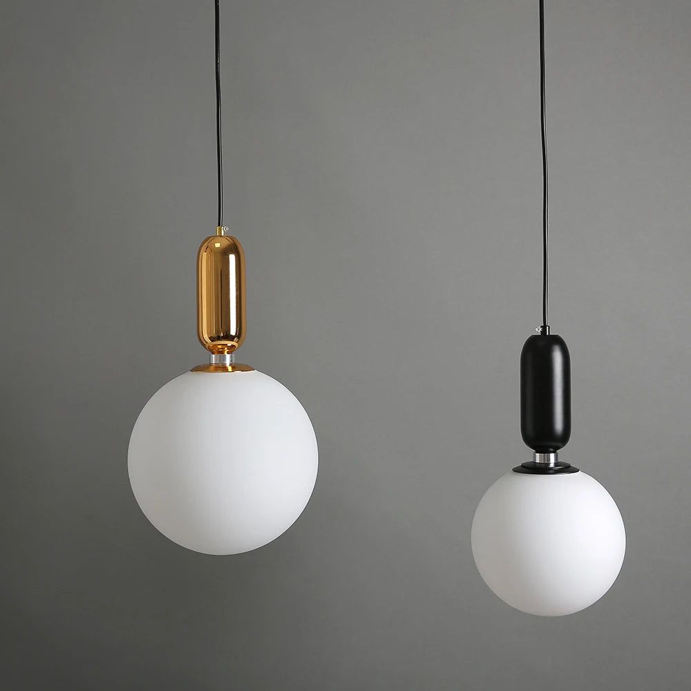 Lampe suspendue boule de verre - Illuminez votre espace avec élégance