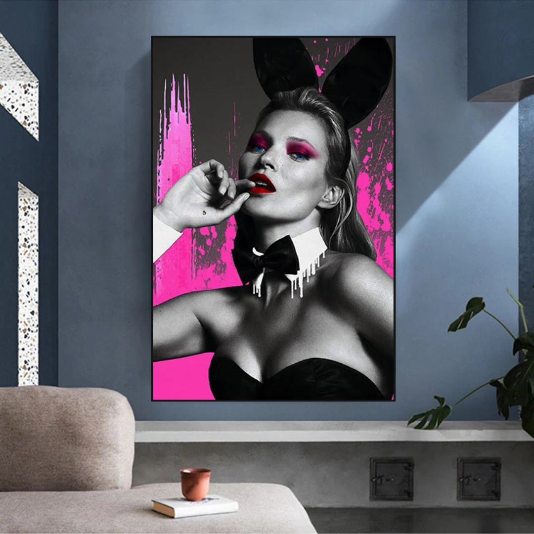 Kate Moss Pink Bunny Poster - Impression d'art en édition limitée