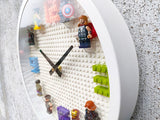 Lego-Bausteine ​​Superhelden-Wanduhr