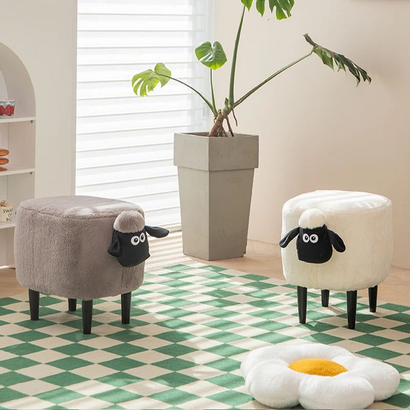 Little Sheep Hocker – schlichter und moderner Stil