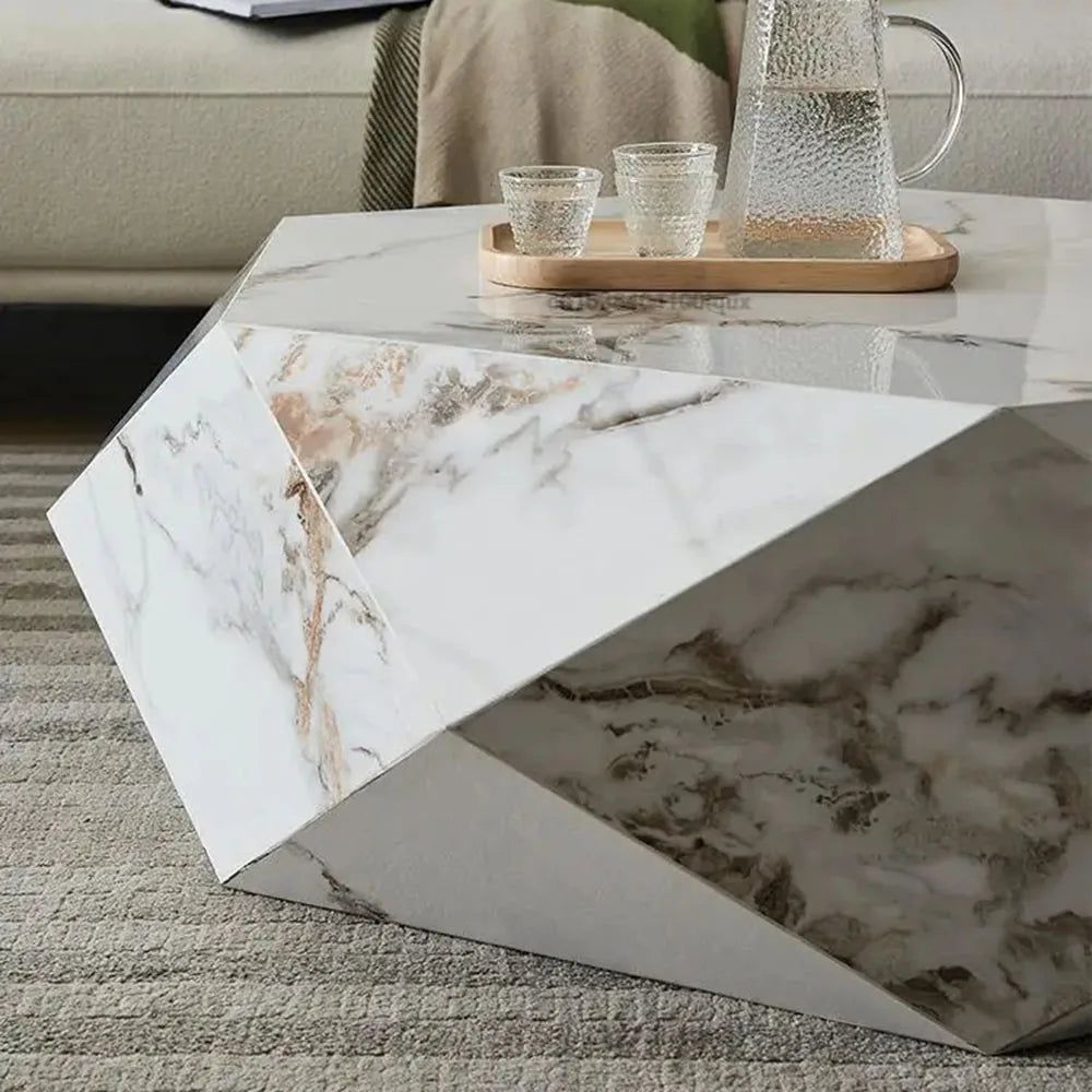 Table basse design en marbre diamant