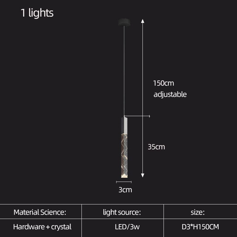 Lumière de lustre en cristal d'escalier